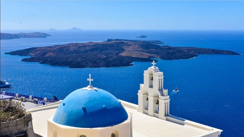 Private Santorini touring with caldera overlooks from the rim